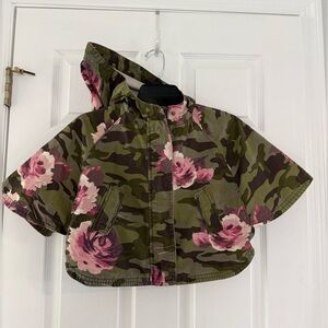 Baby Gap Girls' Green Camo & Pink Floral poncho Hooded Jacket- Adorable!